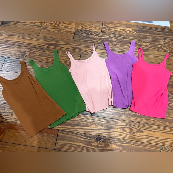 Time and Tru Tops - Women's Multicolor Tank Top Set